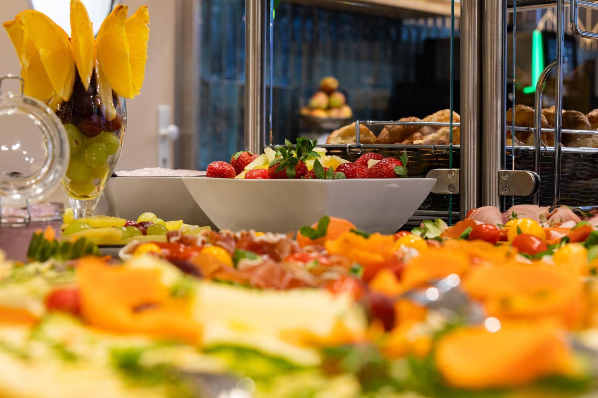 Holiday Inn - The Niu, Flower Konstanz By Ihg מראה חיצוני תמונה