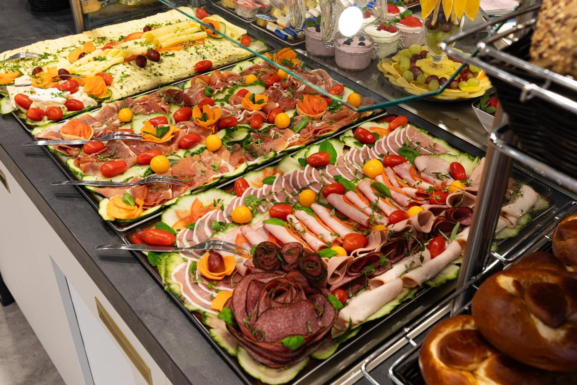 Holiday Inn - The Niu, Flower Konstanz By Ihg מראה חיצוני תמונה
