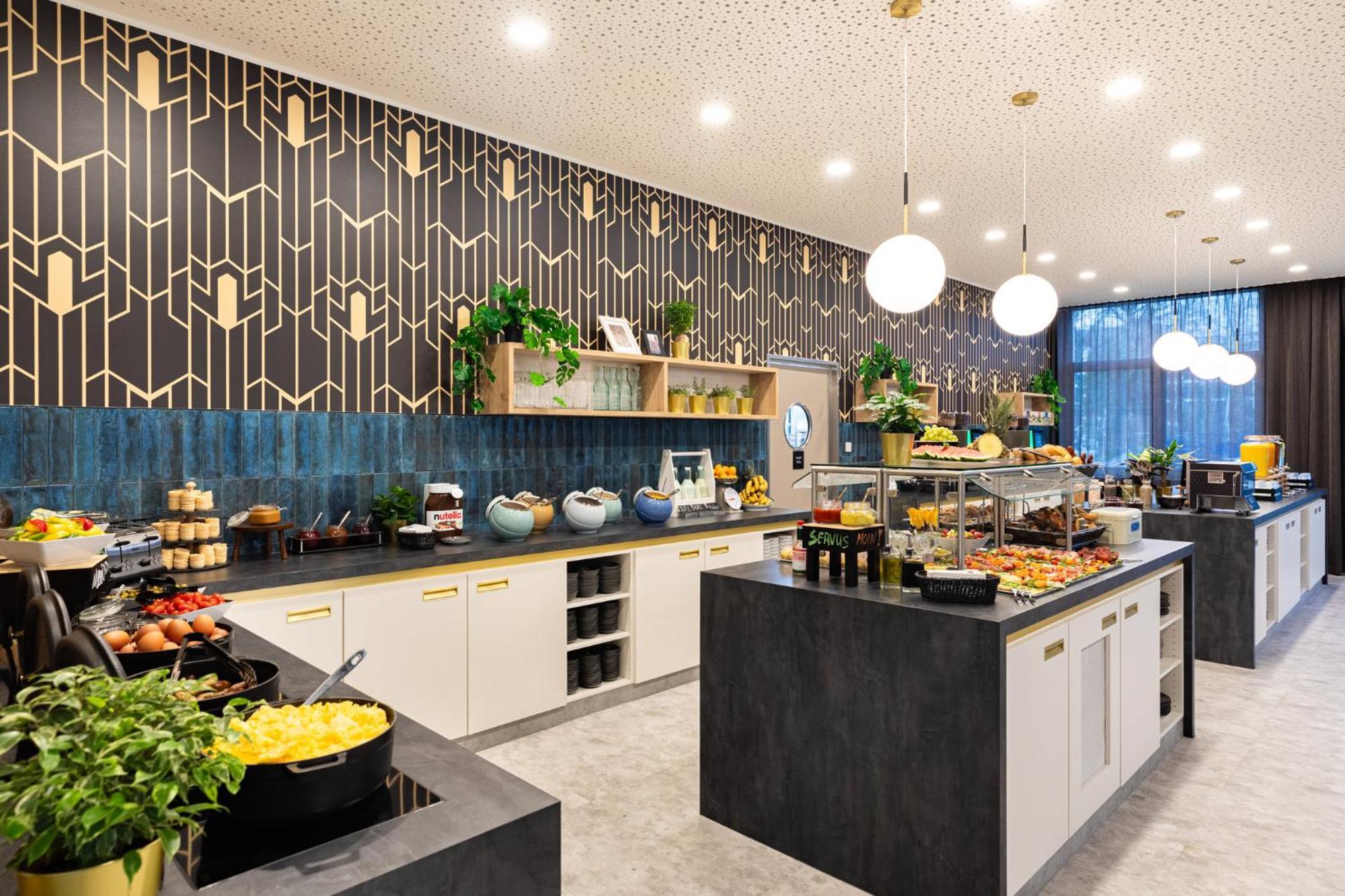 Holiday Inn - The Niu, Flower Konstanz By Ihg מראה חיצוני תמונה