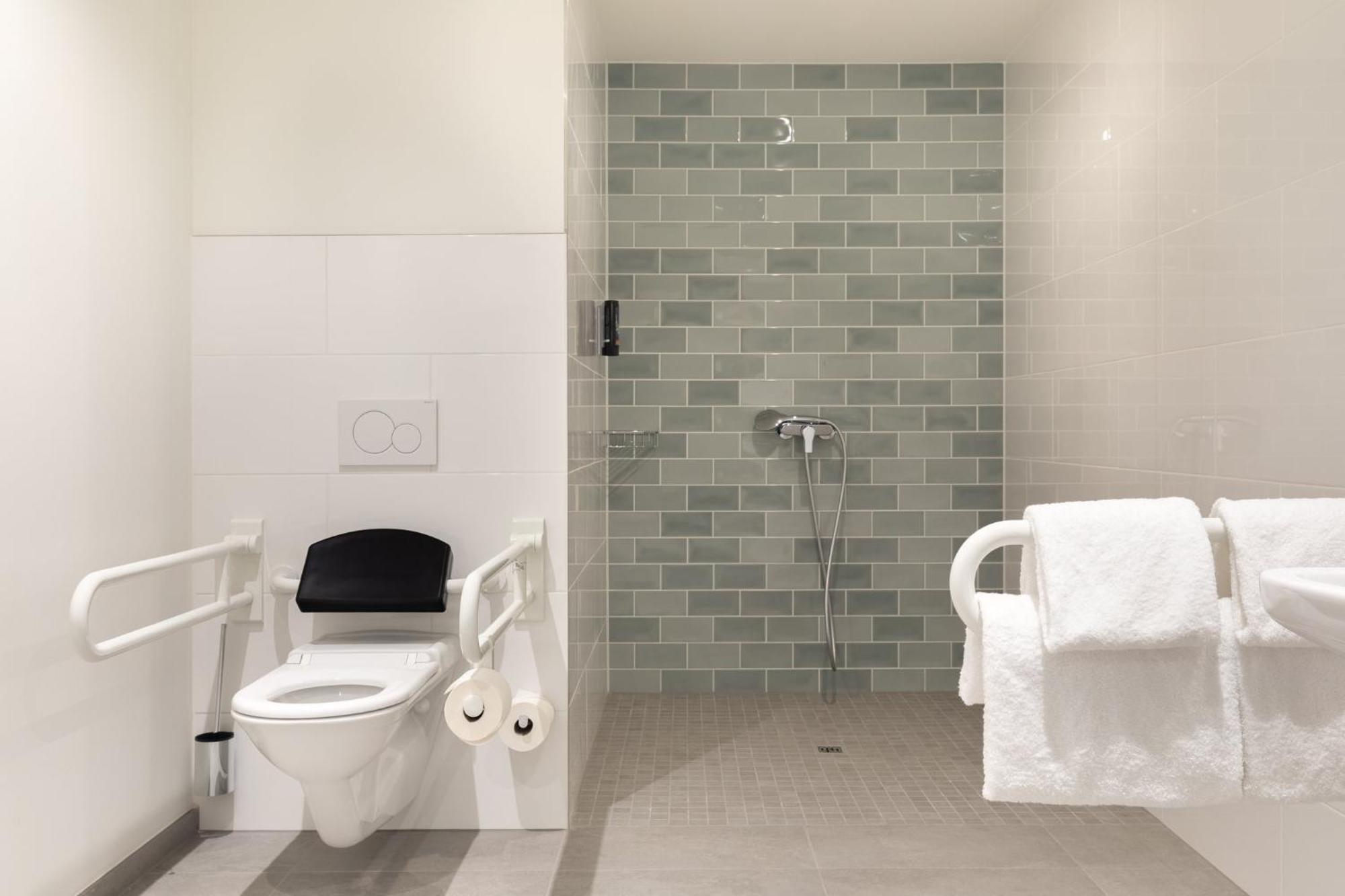 Holiday Inn - The Niu, Flower Konstanz By Ihg מראה חיצוני תמונה