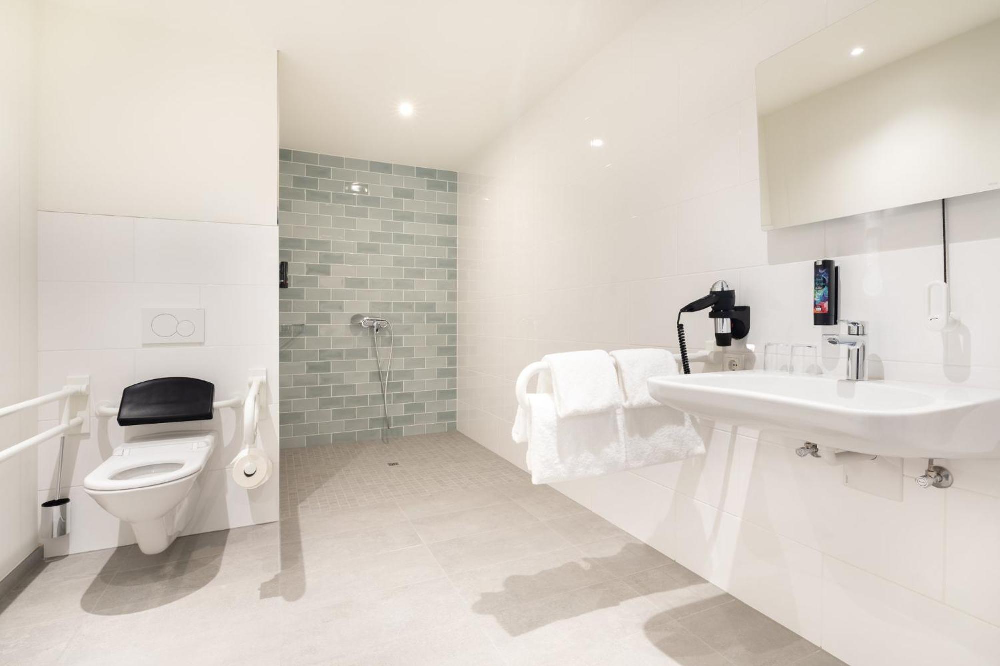 Holiday Inn - The Niu, Flower Konstanz By Ihg מראה חיצוני תמונה